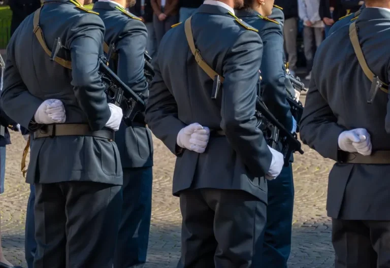Concorso Esercito: guida ai bandi e all’Accademia di Modena